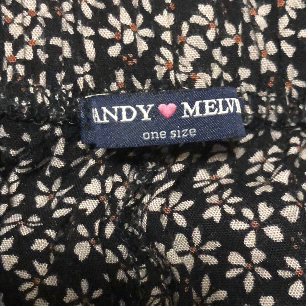 Brandy Melville skirt